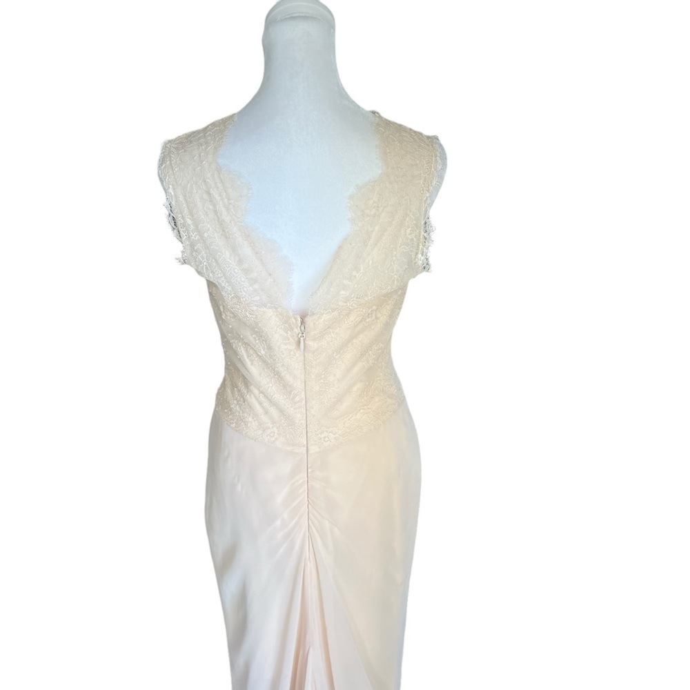 BCBGMAXAZRIA - Brandy Vanilla Draped
Lace Bodice Gown Sz 4 - Picture 8 of 15